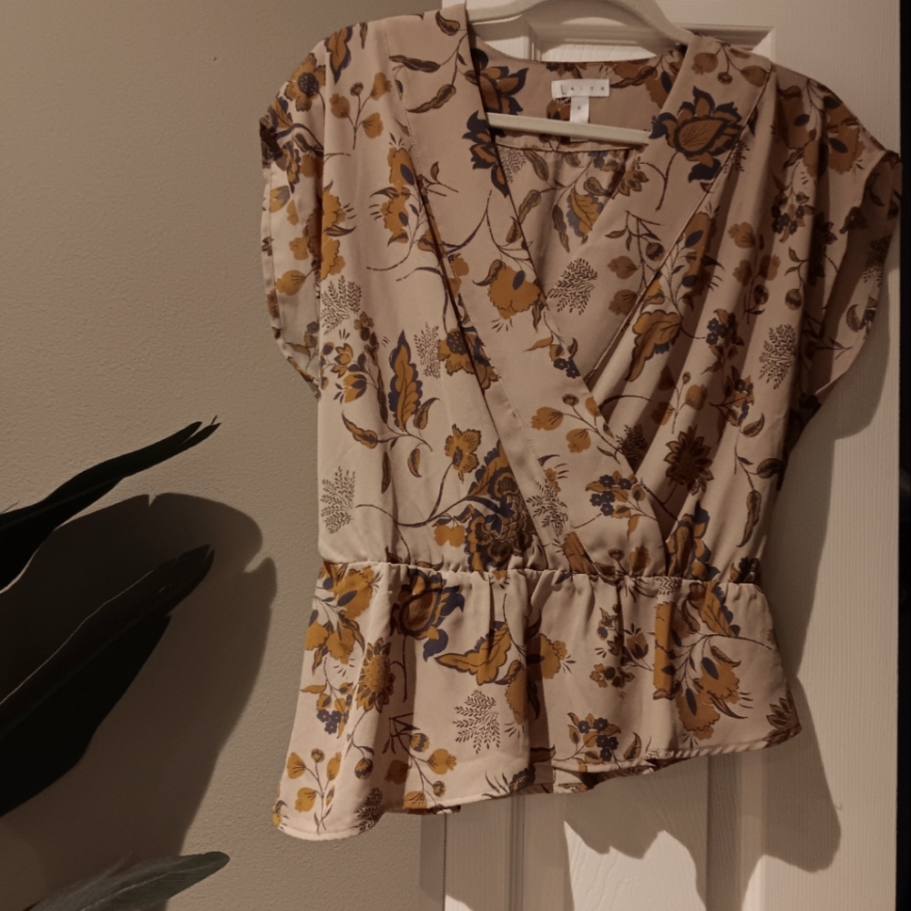 Floral V- neck blouse